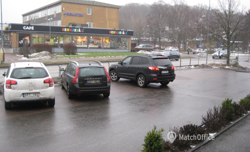 Företagshotell(Yta:470 m²) för uthyrning i Gamla Riksvägen 48, 428 32 Askim-Frölunda-Högsbo. Lång- och korttidsuthyrning | MatchOffice.se