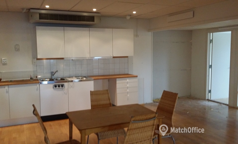 255 m² Office space up for rent in Vällingby, Siktgatan 2Skattegårdsvägen 93, 162 50  - 2 | MatchOffice.com