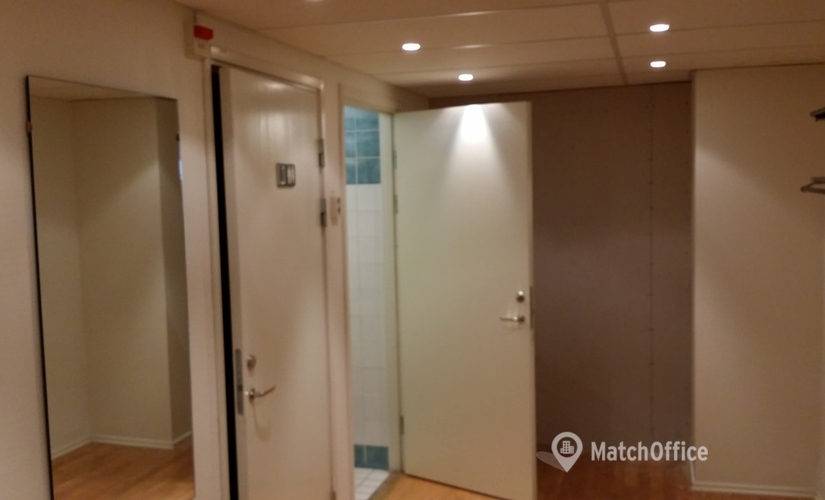 255 m² Office for rent in Vällingby, Siktgatan 2Skattegårdsvägen 93, 162 50  - 4 | MatchOffice