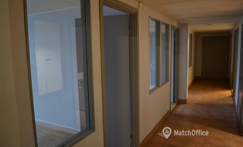 Lager(Yta:250 m²) att hyra i Västra Hindbyvägen 14, 214 58 Fosie. Bra läge | MatchOffice.se