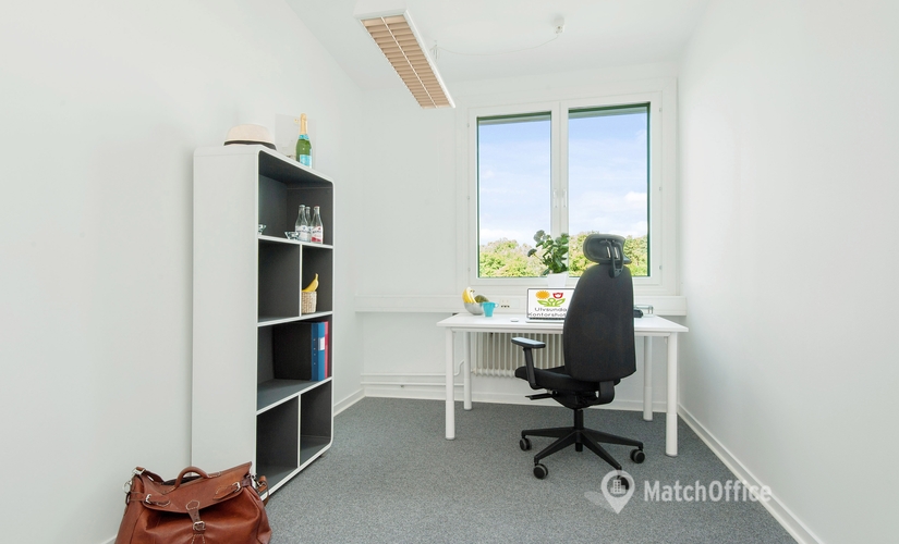 Flexibel arbetsplats(Yta:29 m²) att hyra i Johannesfredsvägen 11, 168 38 Bromma. Lång- och korttidsuthyrning | MatchOffice.se