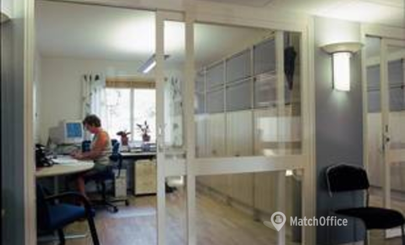 Kontorshotell(Yta:60 m²) att hyra i Gymnasievägen 22, 141 38 Farsta. WiFi-anslutning ingår | MatchOffice.se