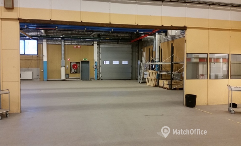 Lager(Yta:946 m²) för uthyrning i Granvägen 1, 826 35 Söderhamn. Lång- och korttidsuthyrning | MatchOffice.se