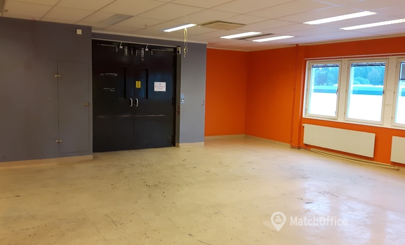 Verkstad(Yta:2561 m²) att hyra i Spånga, Fagerstagatan 21, 163 53 Kista. Fullt utbud av faciliteter | MatchOffice.se