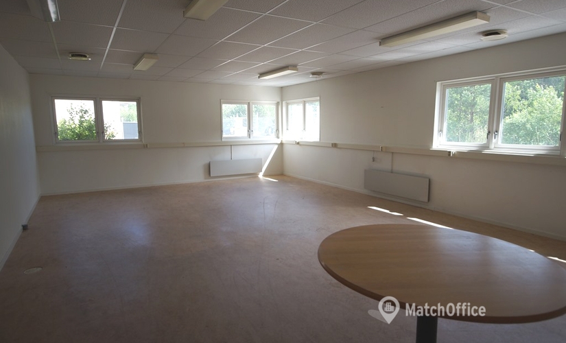 1266 m² Industrilokal för uthyrning i Katrineholm, Flen (642 93) - 2 | MatchOffice.se