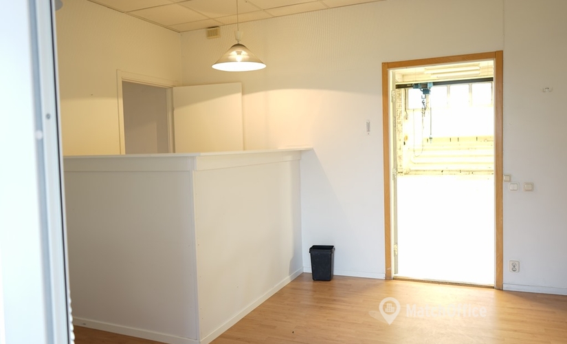 371 m² Warehouse up for rent in Stockholm Norrort, Arlandastad (195 60) - 4 | MatchOffice.com