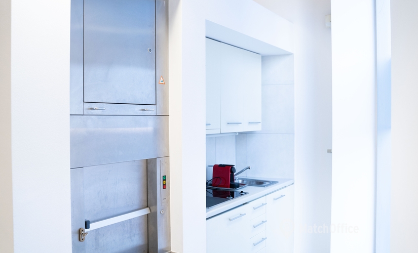 Office Tivolska cesta 48 1000 Ljubljana