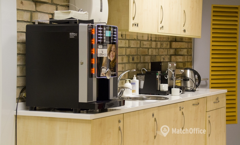 Virtual address in Ljubljana, Trg. Republike 3 (1000) - 4 | MatchOffice.com