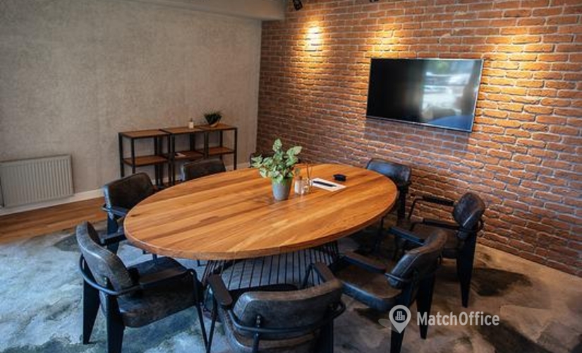 30 m² Conference room in Levent, Talatpaşa Caddesi No: 5/1 (34394) - 1 | MatchOffice.com