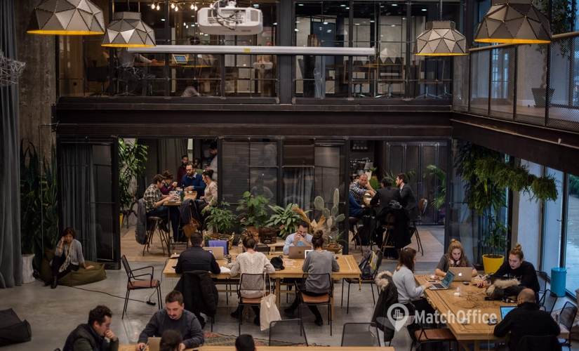 Explore suitable a 150 m² Co-working  in Şişli, Nejat Eczacıbaşı Binası Sadi Konuralp Cd. (34398) - 3 | MatchOffice