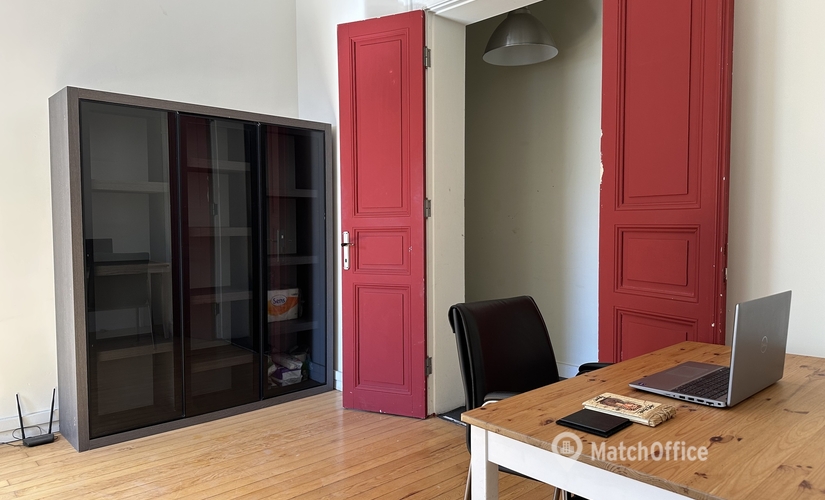 25 m² Coworking space  in Beyoğlu, Meşrutiyet Caddesi No:19/2 (34421) - 4 | MatchOffice.com