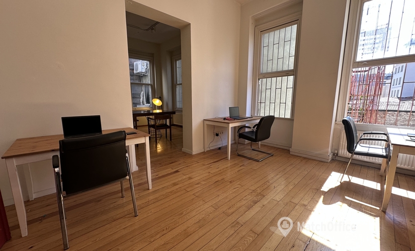25 m² Co-working  in Beyoğlu, Meşrutiyet Caddesi No:19/2 (34421) - 3 | MatchOffice