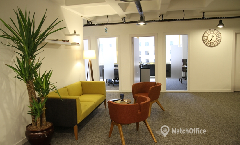 Business center 19 Mayıs Cad. No:3 Golden Plaza K:9 Şişli 34360 Bomonti