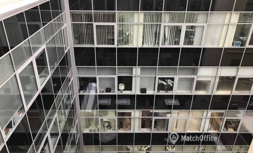 Офіс вулиця Іллінська 04070 Подільський район