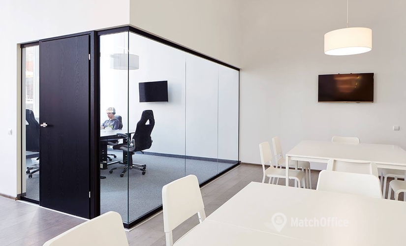 200 m² Coworking space in Lviv, Kulparkivska street 59 (79041) - 2 | MatchOffice