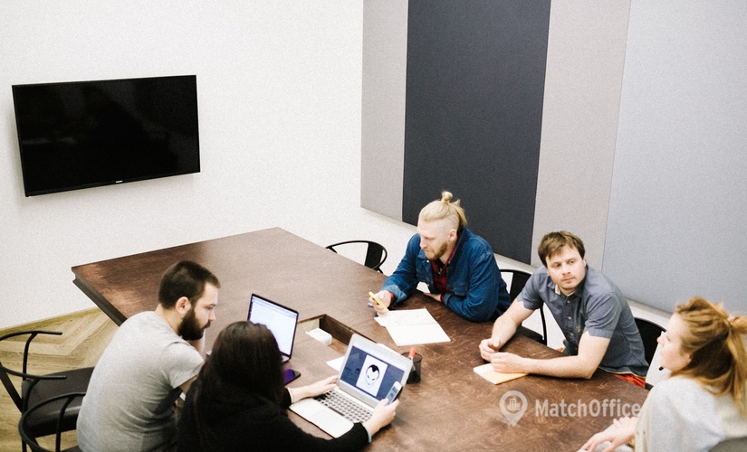 Коворкінг вулиця Богдана Хмельницького, 17/52 02000 Шевченківський район