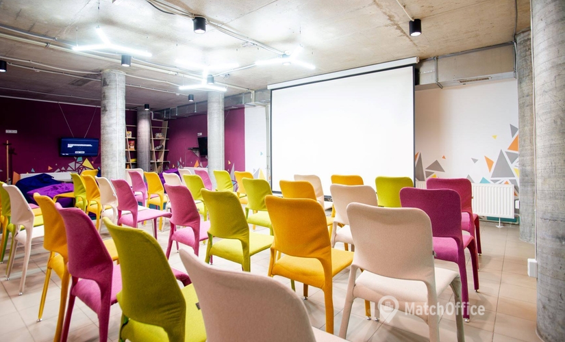 Коворкінг вул. Гнатюка, 6 79000 Львів