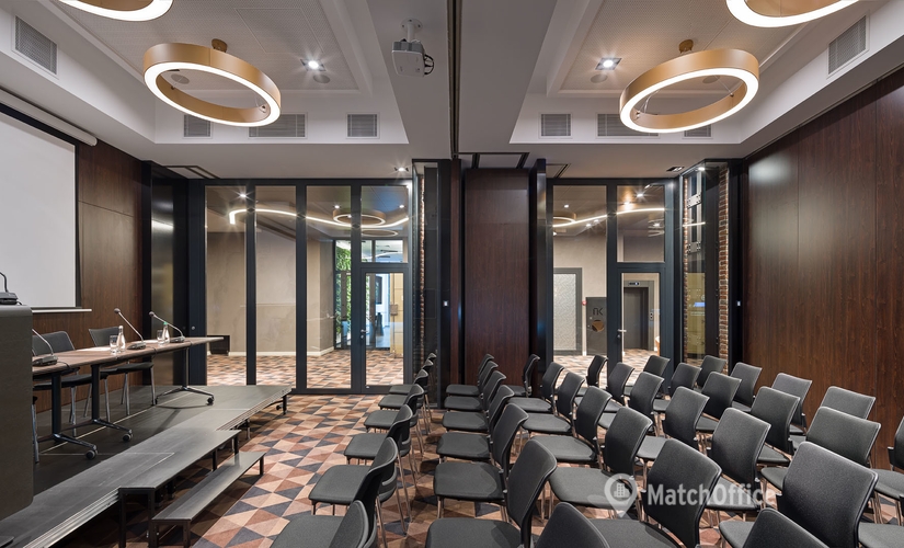 500 m² Meeting room in Lviv, вул. Листопадового Чину (79000) - 1 | MatchOffice.com