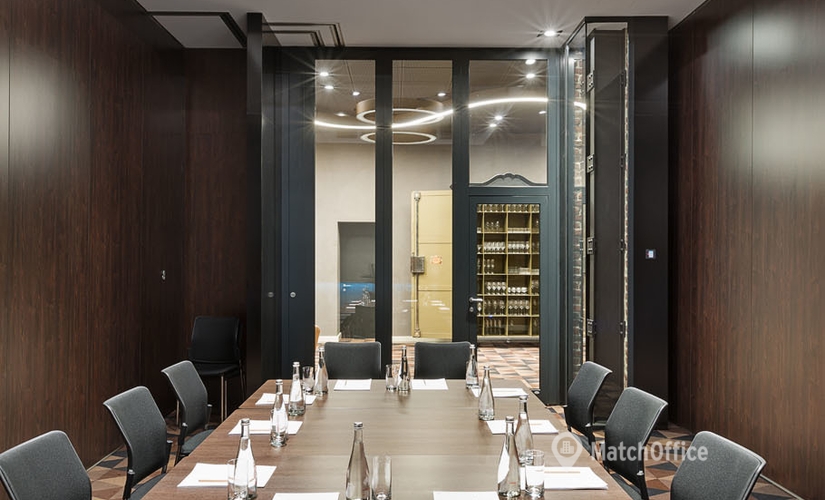 500 m² Conference room in Lviv, вул. Листопадового Чину (79000) - 2 | MatchOffice.com
