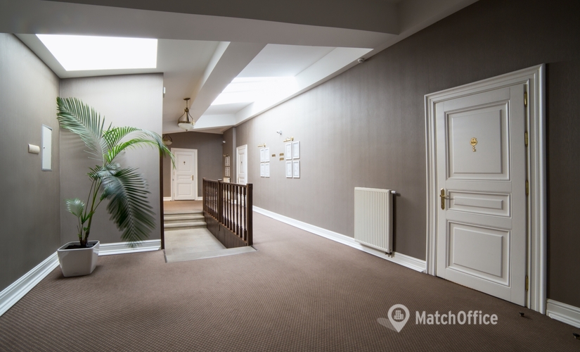 Book a 60 m² Conference hall in Lviv, Shevchenka Avenue 28 (79005) - 1 | MatchOffice