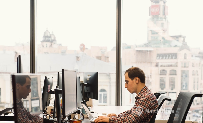 Бізнес-центр Sportyvna Square 1 01023 Печерський район