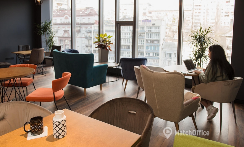 Бізнес-центр Sportyvna Square 1 01023 Печерський район