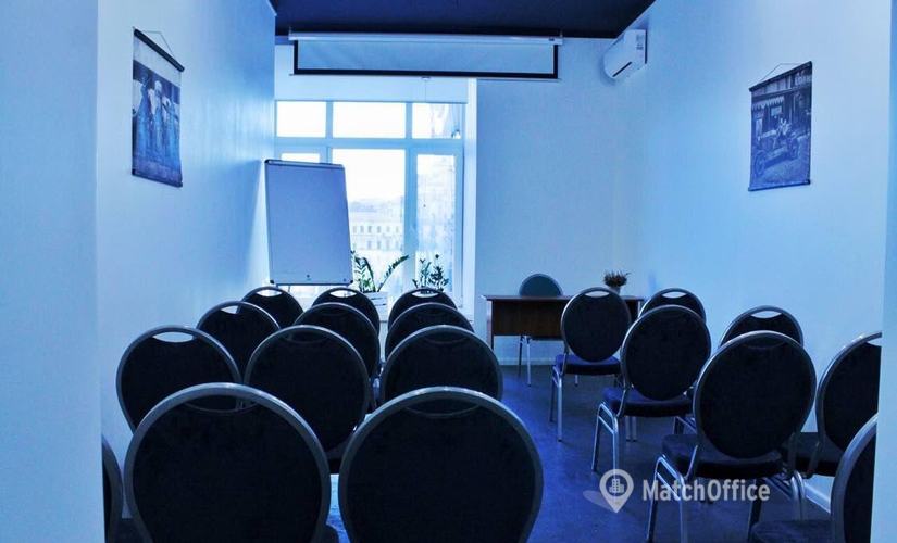 Choose a 35 m² Conference hall in Pechersky district, Khreschatyk Street 7/11 (02000) - 2 | MatchOffice.com