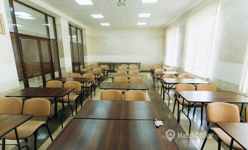 Rent a 63 m² Conference hall in Івано-Франківськ, Harbars'ka Street 22 (76000) - 1 | MatchOffice.com