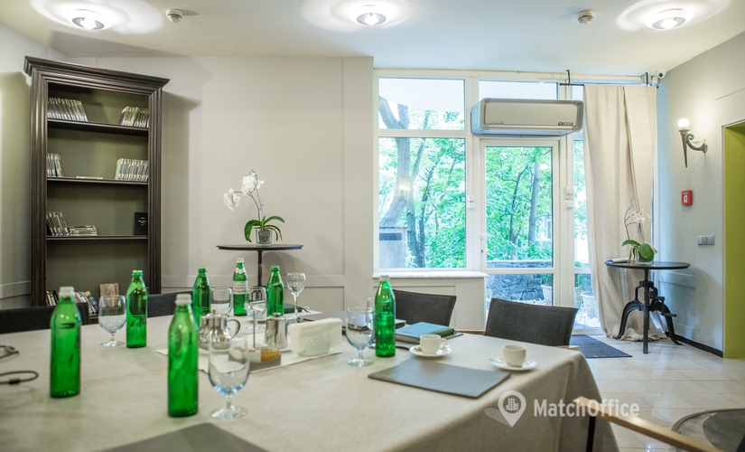 Конференц-зал Vozdvyzhens'ka Street 60 A,B 04071 Подільський район