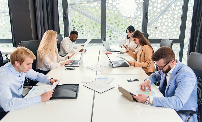 Explore flexible a 550 m² Coworking space  in Lviv, Yevhena Petrushevycha Square 5 (79005) - 1 | MatchOffice