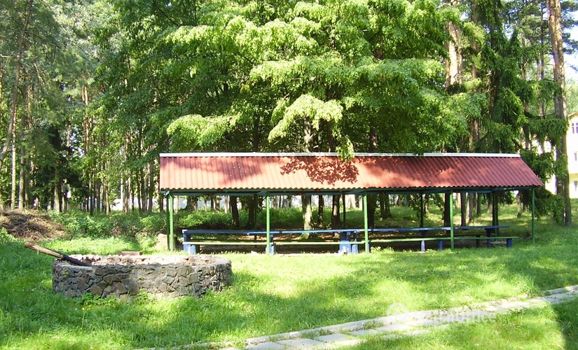 Бізнес-центр  вул. Санаторна, 2 35320 Рівненський район