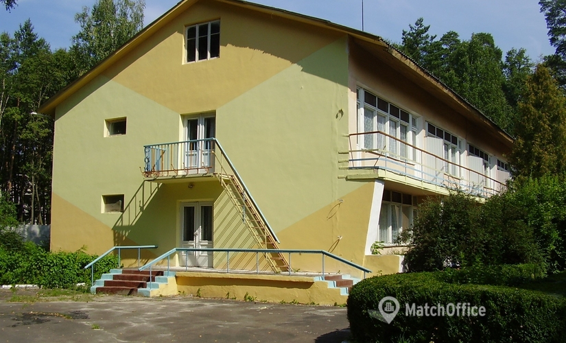 Бізнес-центр  вул. Санаторна, 2 35320 Рівненський район