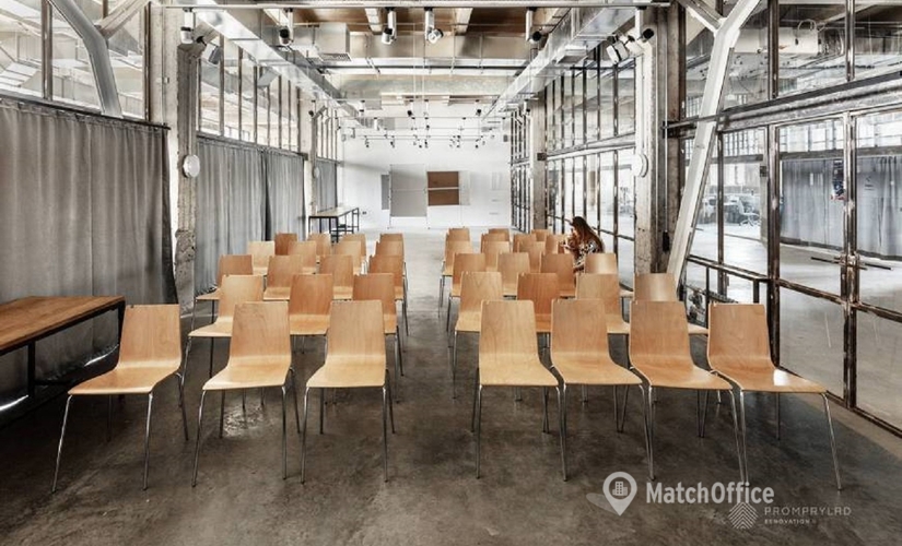 Rent a 98 m² Meeting room in Івано-Франківськ, вулиця Академіка Сахарова 23 (76000) - 0 | MatchOffice.com