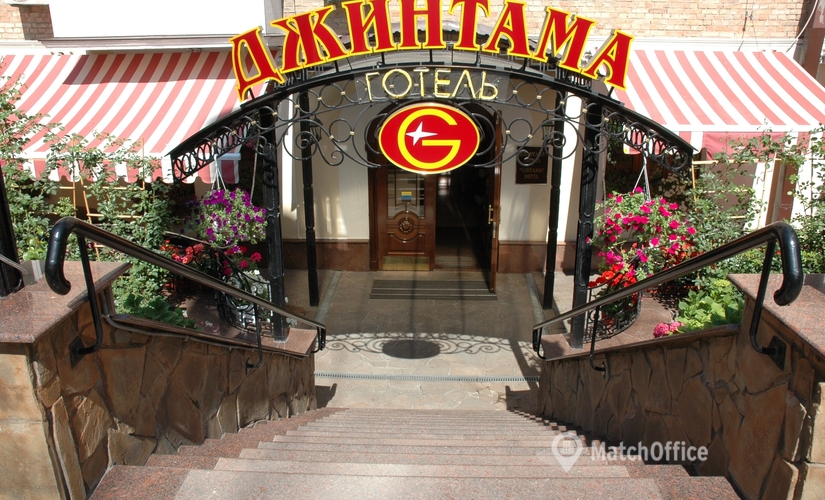 Book a 80 m² Conference space in Шевченківський, Triokhsviatytelska Street 9 (01001) - 4 | MatchOffice.com