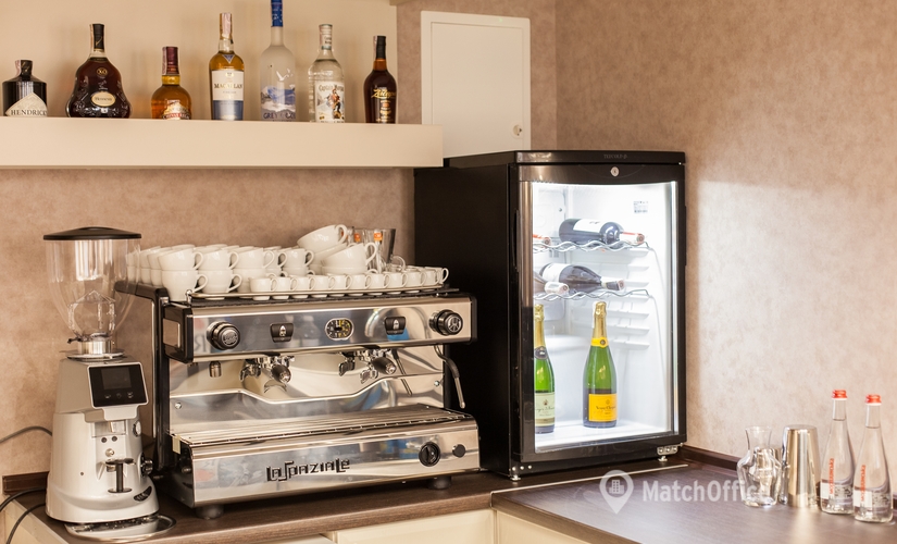 Book a 50 m² Conference hall in Києво-Святошинський район, ул. Пушкина 24ж (08131) - 2 | MatchOffice.com