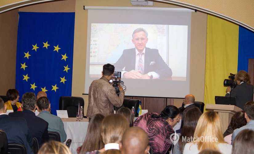 Конференц-зал вулиця Ужанська 28 88000 Ужгородський район