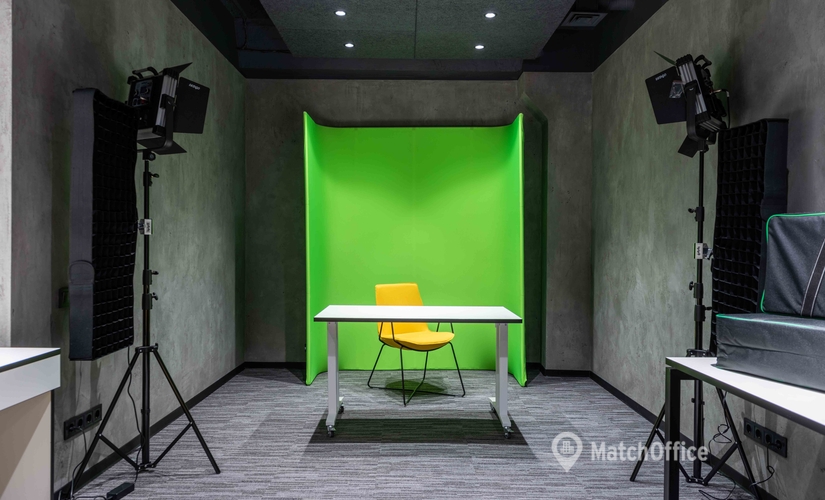 Join suitable a 1000 m² Coworking space  in Kyiv, вулиця Миколи Василенка (13124) - 3 | MatchOffice.com