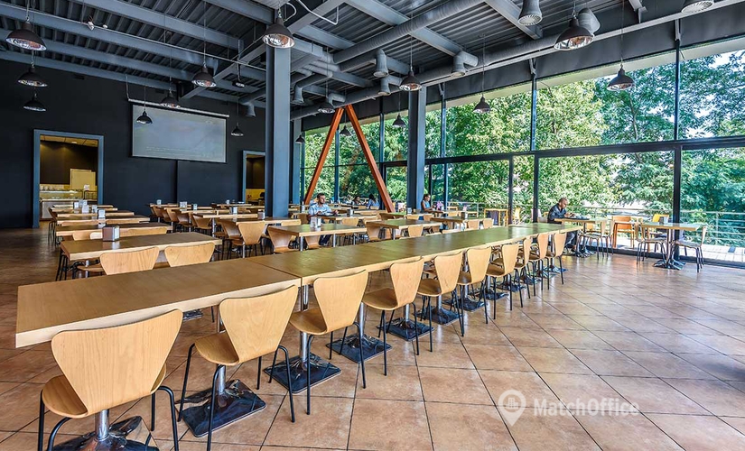 Бізнес-центр вулиця Солом'янська 11 02000 Київ