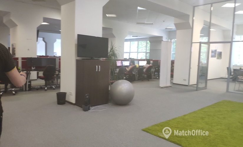 Бізнес-центр провулок Охтирський 7 02000 Київ