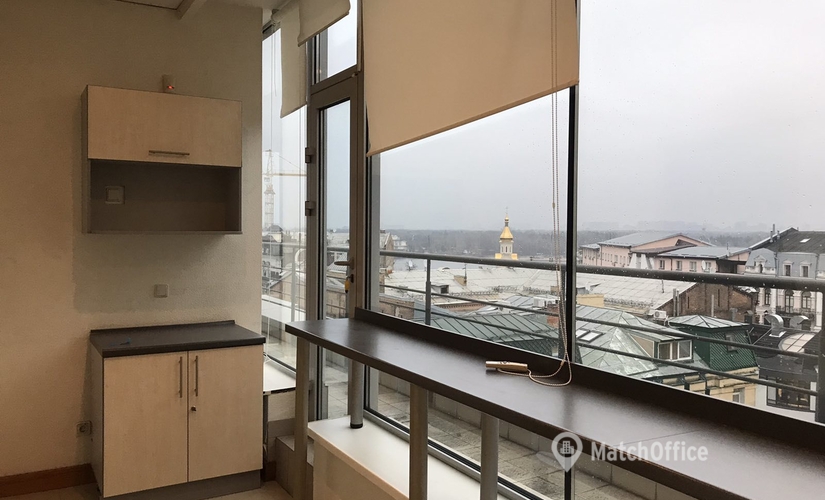 Бізнес-центр вулиця Іллінська 8 02000 Київ