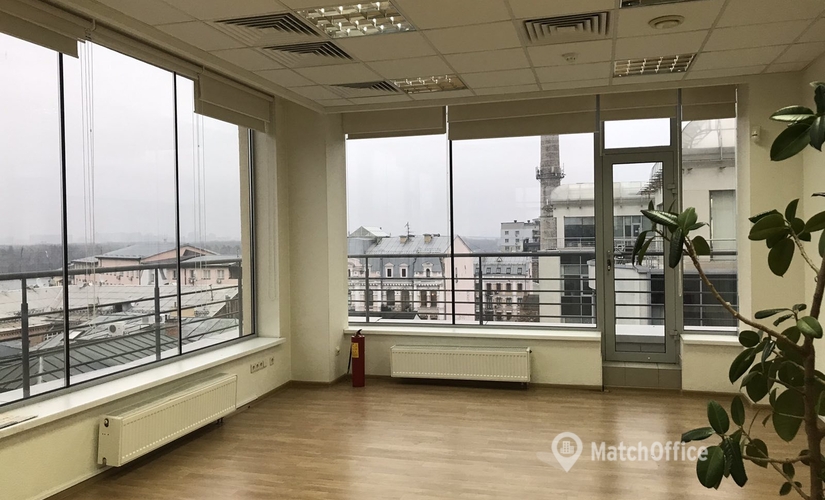 Бізнес-центр вулиця Іллінська 8 02000 Київ