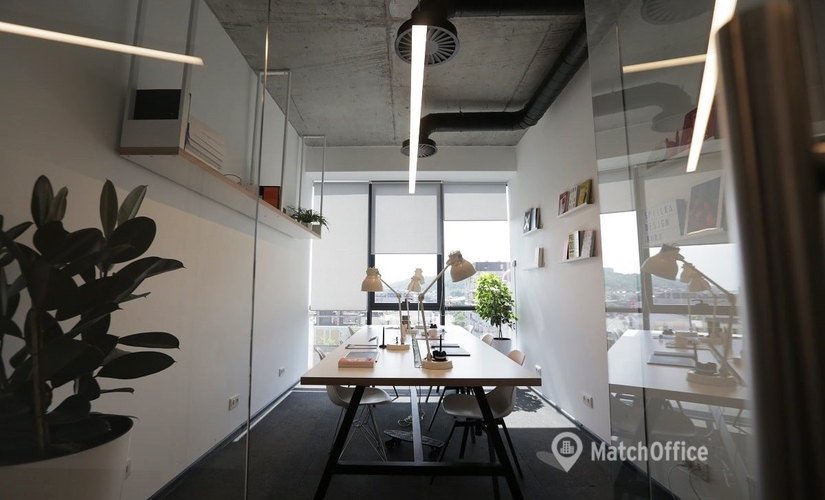 Бізнес-центр Майдан Незалежності 1 02000 Київ