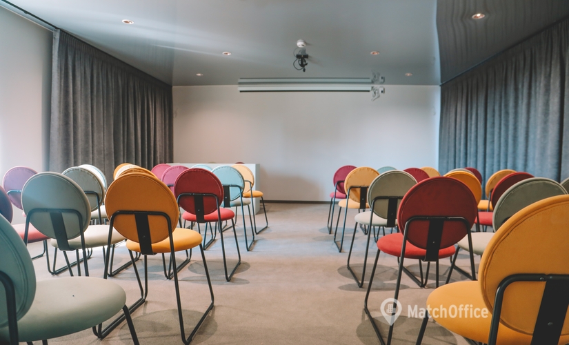 Конференц-зал Кам'янецька вулиця 12 29000 Хмельницький