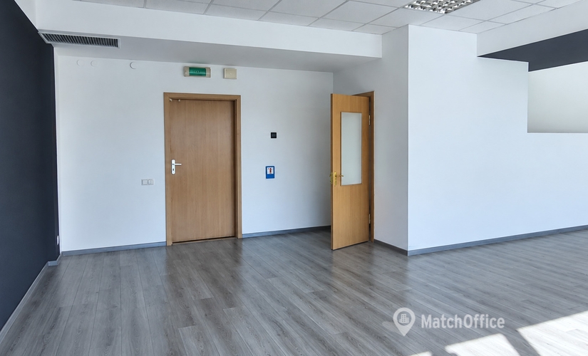 Офіс вулиця Богдана Хмельницького 176 79024 Львів