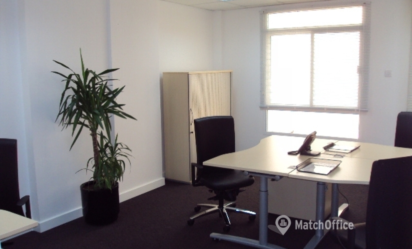 50 m² Serviced office in Kampala, Course View Towers (%[postal_code]) - 1 | MatchOffice.com