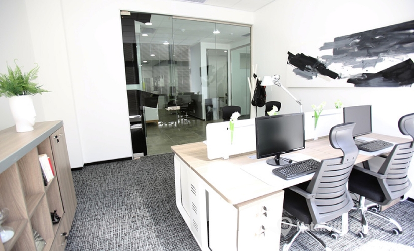 50 m² Coworking  in Cape Town, Corner of Dock & Portswood Rd (8001) - 1 | MatchOffice