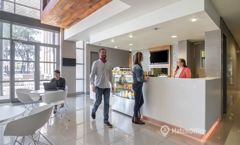 10 m² Shared workspace  in Johannesburg, Cnr. Cedar Road & 3rd Street (2021) - 1 | MatchOffice