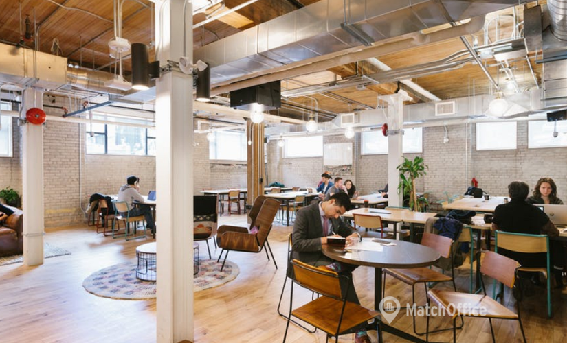 200 m² Business space in Toronto, Richmond Street West 240 (M5V 2C5) - 1 | MatchOffice.com