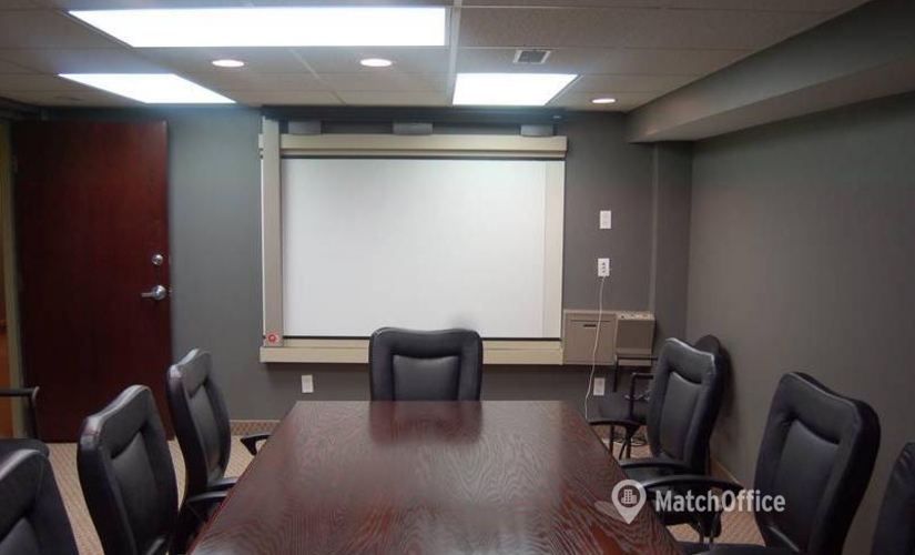 30 m² Conference hall in Brampton, ON, 10 George St North (L6X 1R2) - 1 | MatchOffice.com