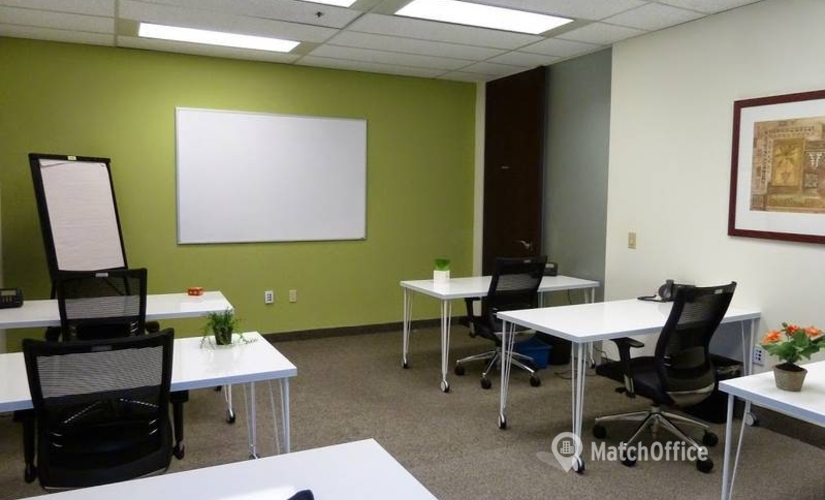 50 m² Serviced office in Toronto, The Exchange Tower (M5X 1E3) - 4 | MatchOffice.com